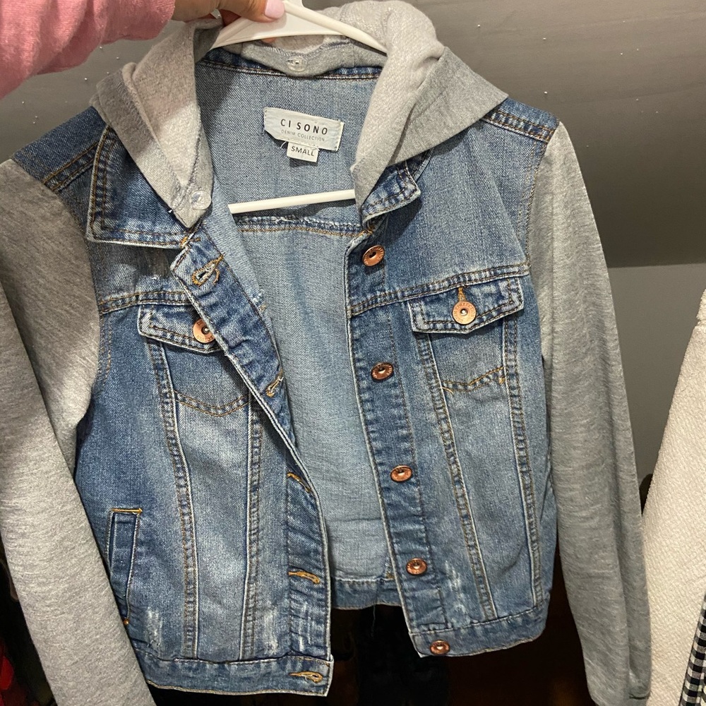 JEAN JACKET W/ sweatshirt built in